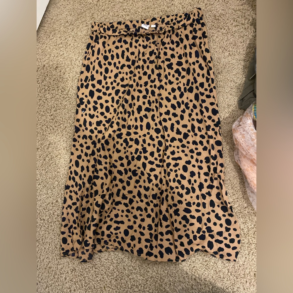 Gap women’s cheetah midi shirt